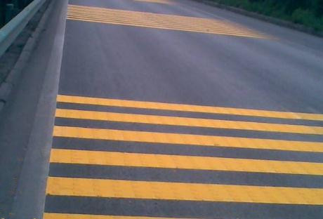 十堰道路標(biāo)線的施工方法，具體看這5個(gè)方面！